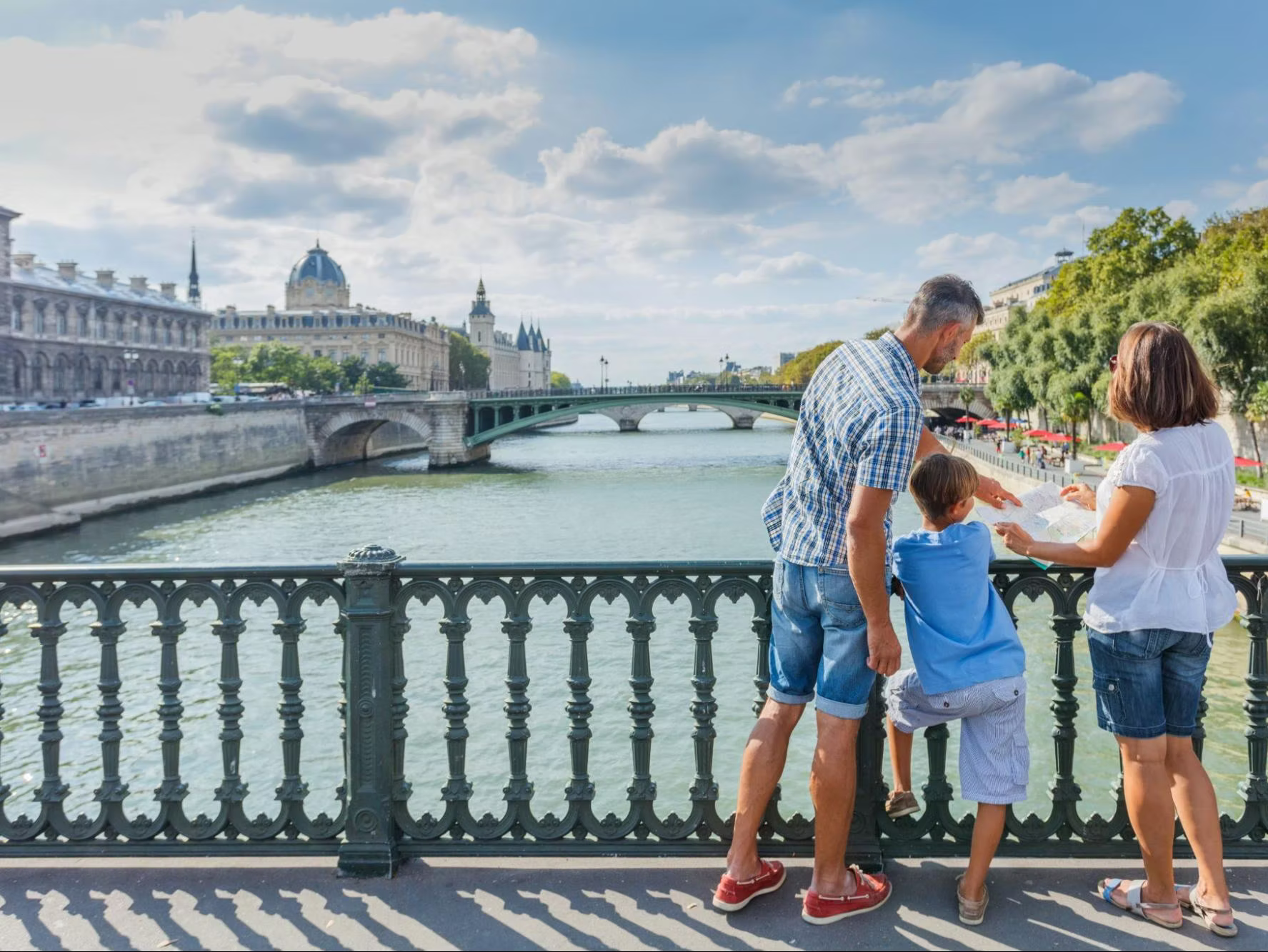 Teaching Kids a New Language On Vacation